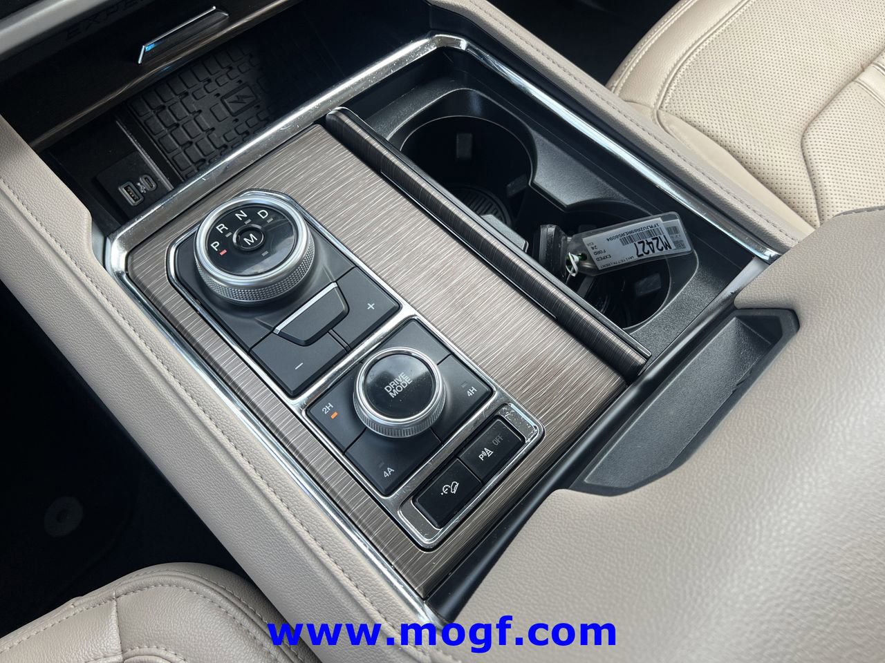 Certified 2024 Ford Expedition Limited AWD/4WD image 12