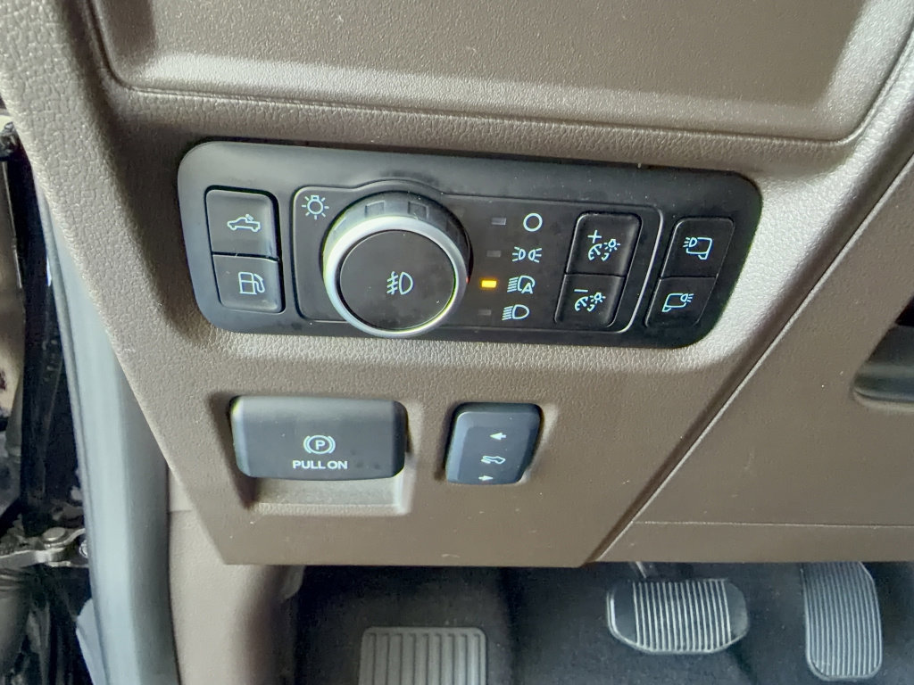 Certified 2025 Ford F150 King Ranch image 31