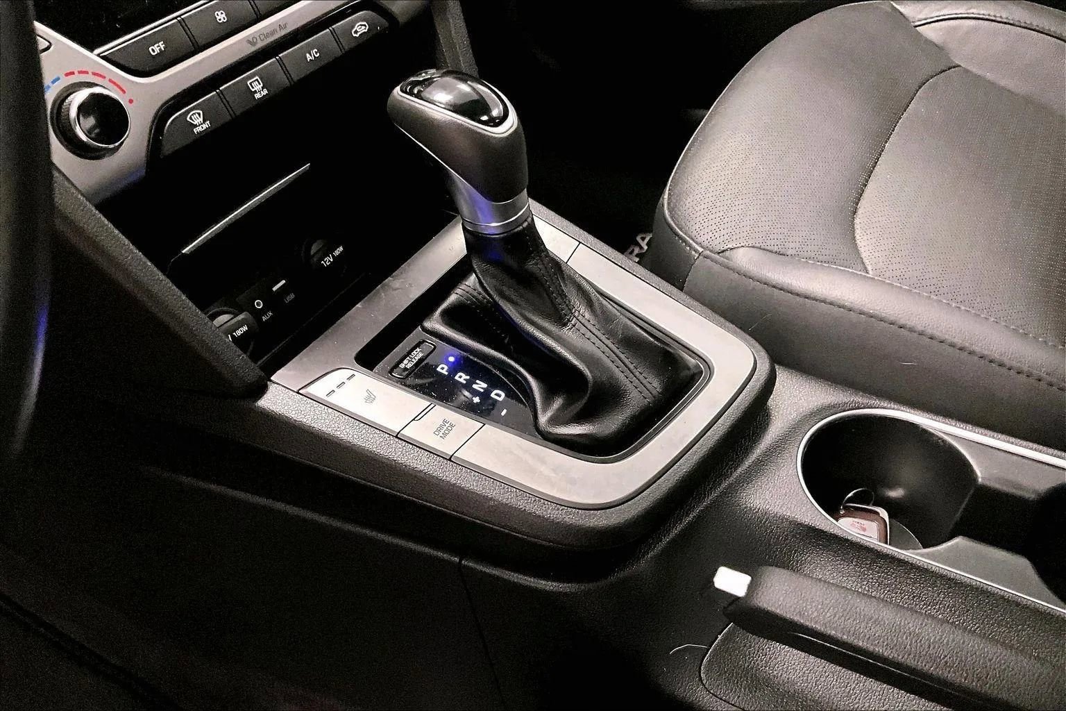 Used 2017 Hyundai Elantra Limited w/ Limited Tech Package 04 image 16