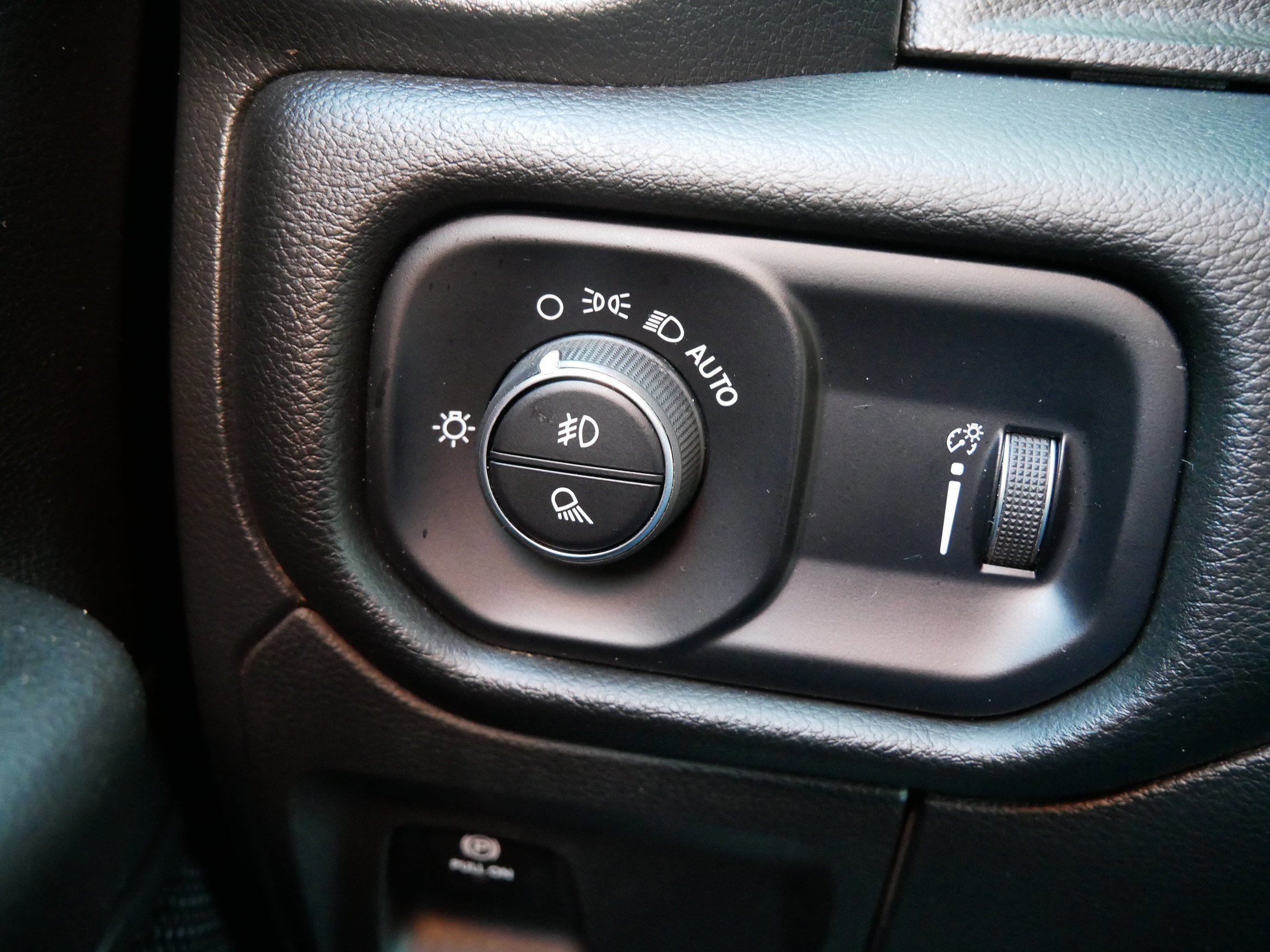 Used 2023 RAM 1500 Big Horn AWD/4WD image 26