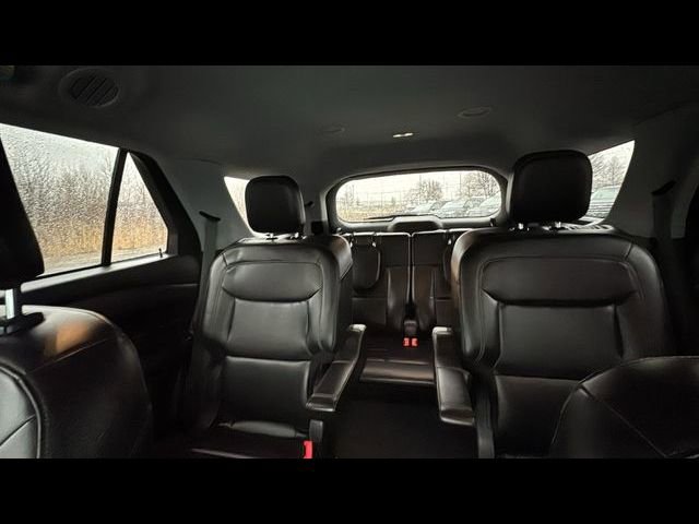Certified 2023 Ford Explorer XLT w/ Equipment Group 202A AWD/4WD image 27