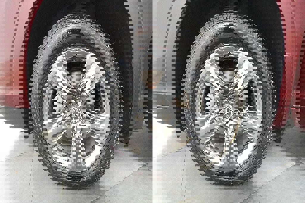 Used 2018 Toyota Highlander Limited Platinum w/ Carpet Mat Package (TMS) image 37