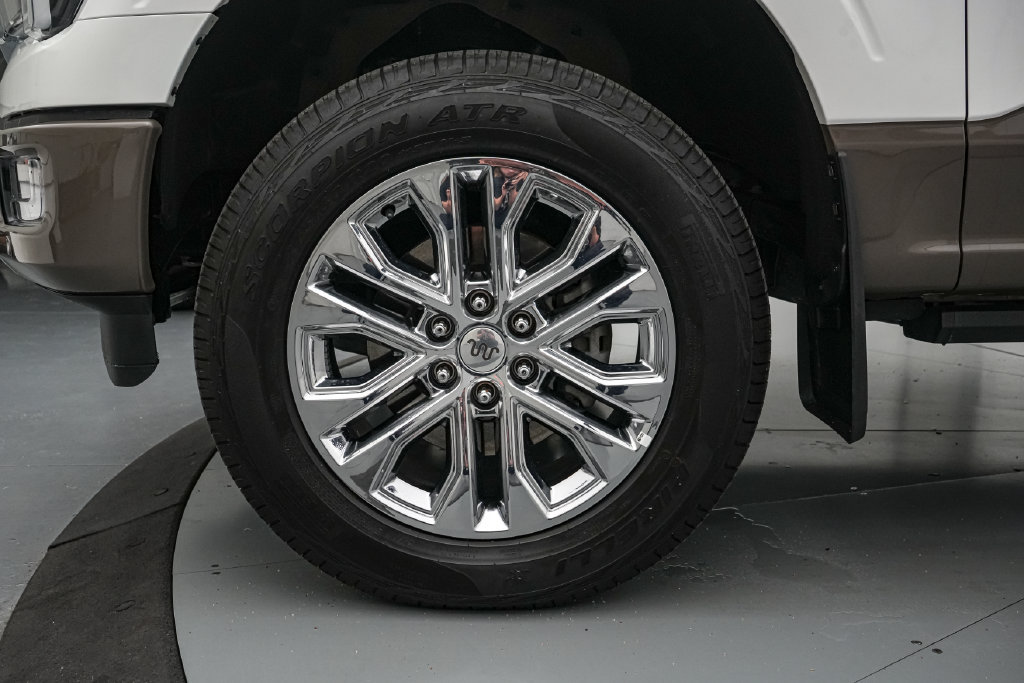 Certified 2025 Ford F150 King Ranch AWD/4WD image 12