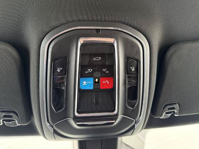 Used 2024 Jeep Wagoneer Series II w/ Flexible Seating Group RWD image 23