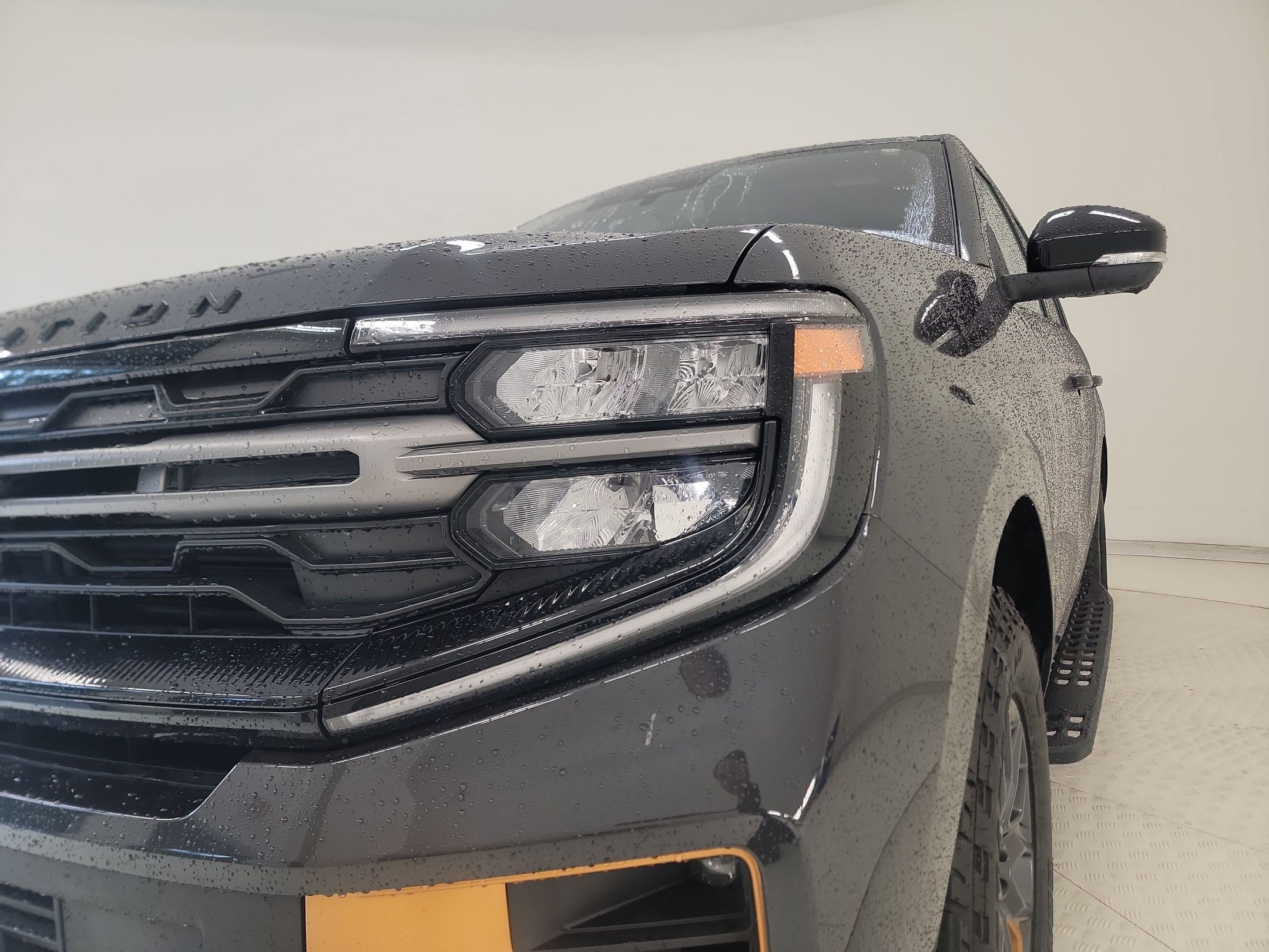 Certified 2025 Ford Expedition Tremor AWD/4WD image 9