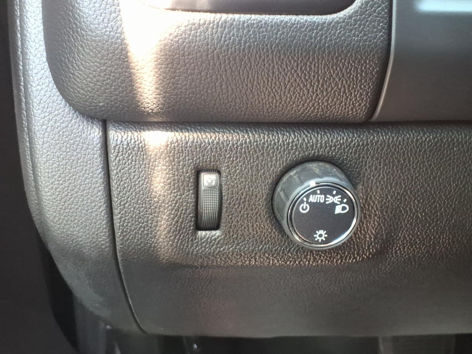 Used 2020 Chevrolet Colorado LT w/ Safety Package RWD image 27