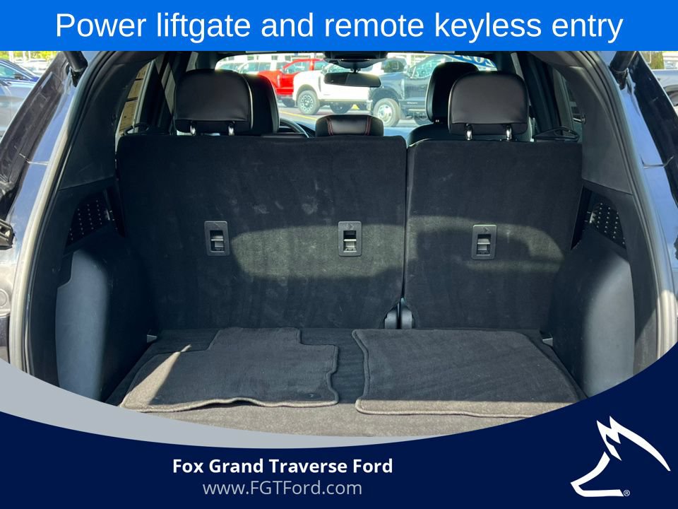 Certified 2025 Ford Escape ST-Line Select AWD/4WD image 32