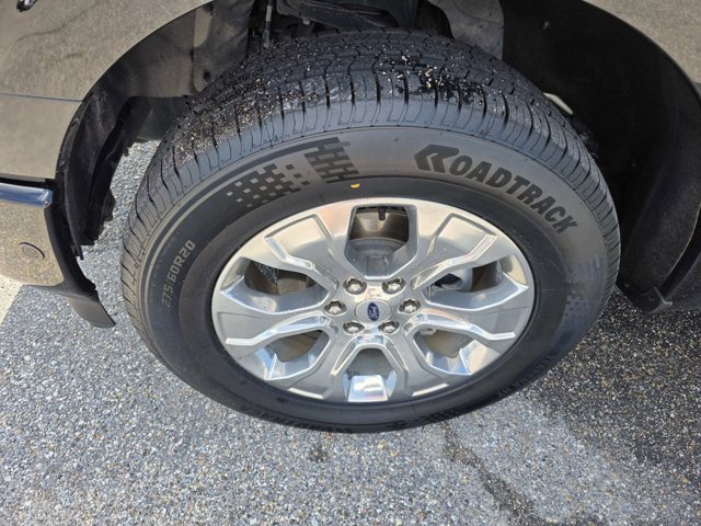 Certified 2022 Ford F150 Platinum w/ Equipment Group 701A High AWD/4WD image 10