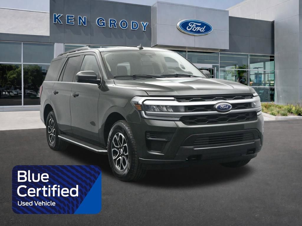 Certified 2023 Ford Expedition XLT image 1