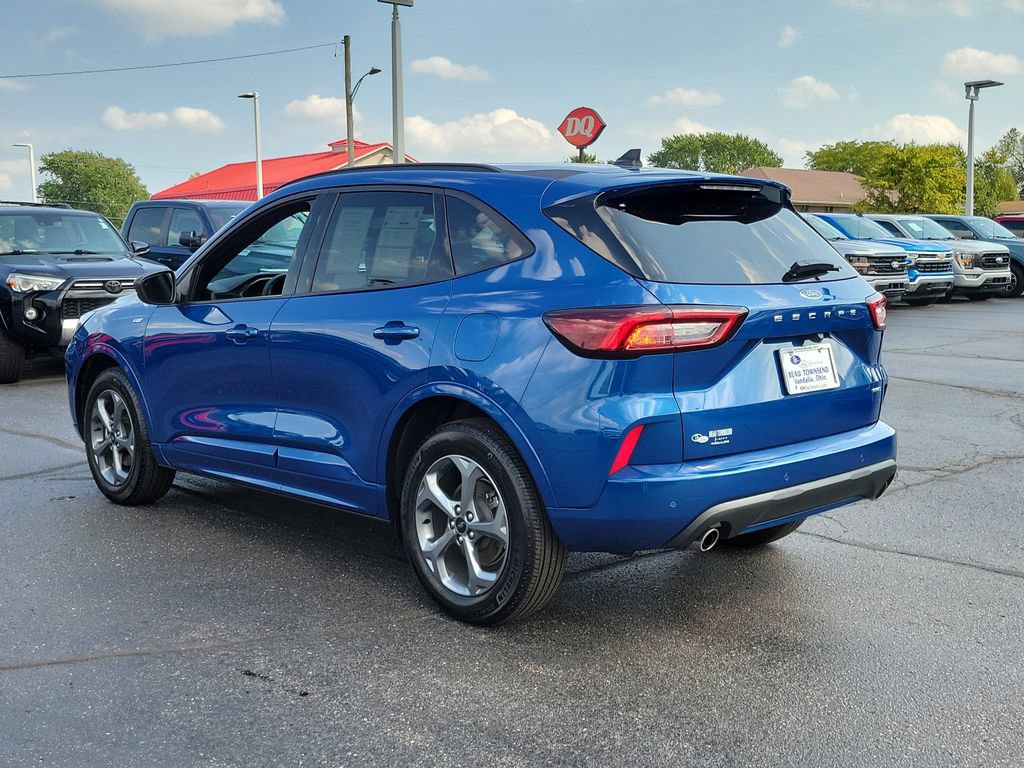 Certified 2023 Ford Escape ST-Line w/ Tech Pack #1 AWD/4WD image 6