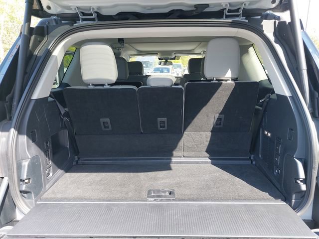 Certified 2025 Ford Expedition Active image 12