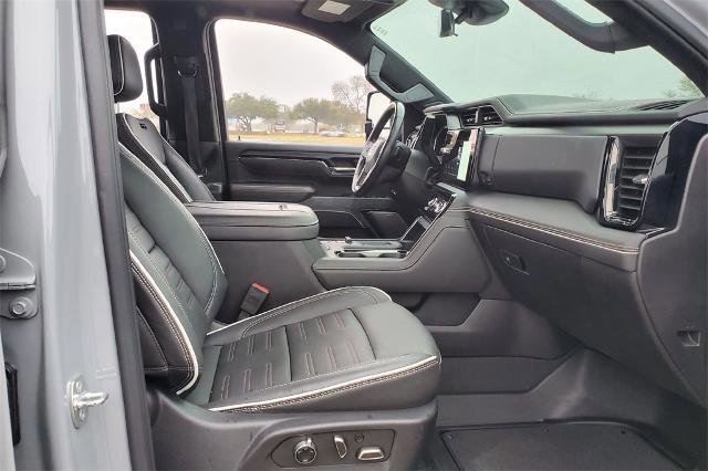 Used 2024 GMC Sierra 2500 AT4X image 16