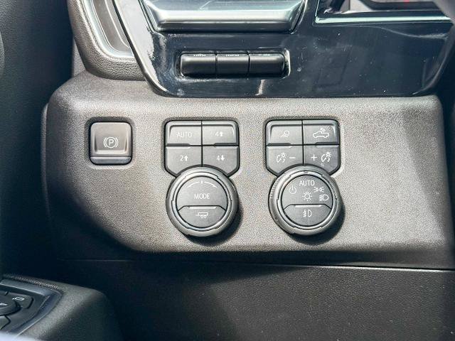 Used 2023 Chevrolet Silverado 1500 LTZ w/ Technology Package AWD/4WD image 30
