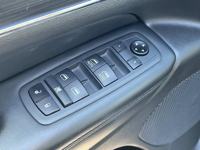 Used 2021 Jeep Grand Cherokee Limited AWD/4WD image 18