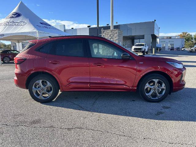 Certified 2024 Ford Escape ST-Line w/ Tech Pack #1 AWD/4WD image 3