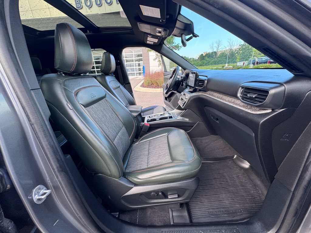 Certified 2022 Ford Explorer Timberline w/ Timberline Technology Package AWD/4WD image 31
