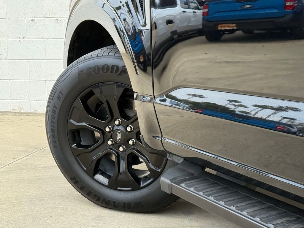 Certified 2022 Ford F150 XLT w/ Equipment Group 302A High image 17