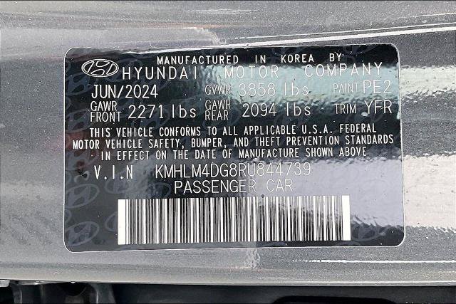 Used 2024 Hyundai Elantra SEL FWD image 34