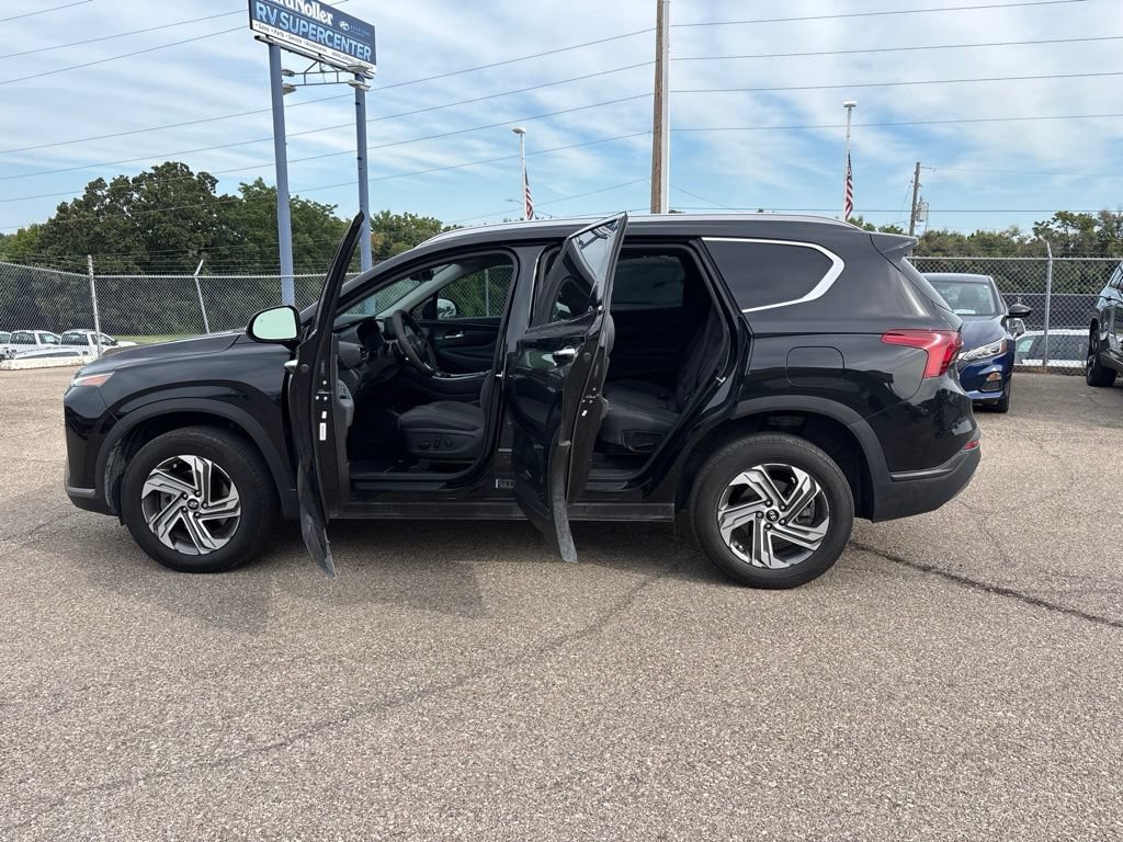 Used 2023 Hyundai Santa Fe SEL AWD/4WD image 3