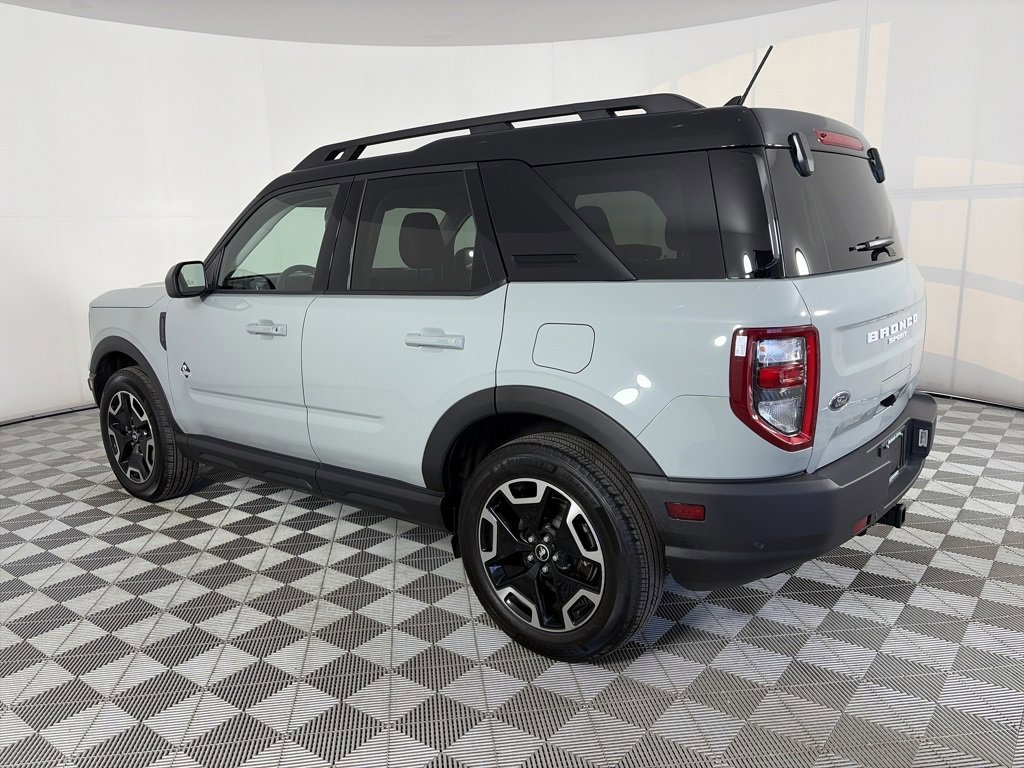 Certified 2022 Ford Bronco Sport Outer Banks w/ Tech Package image 3