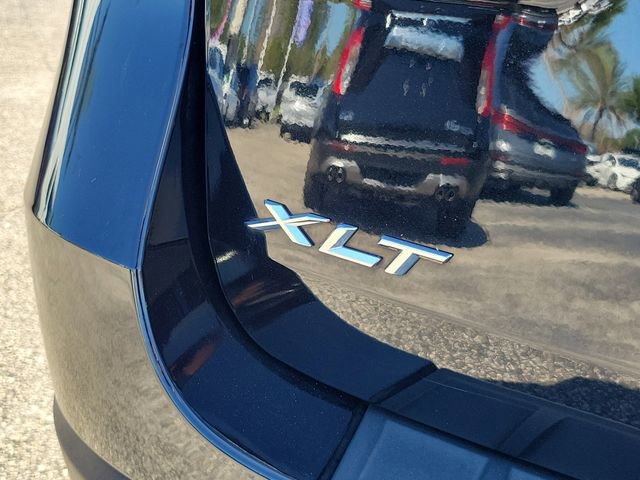 Certified 2022 Ford Explorer XLT w/ Equipment Group 202A image 5