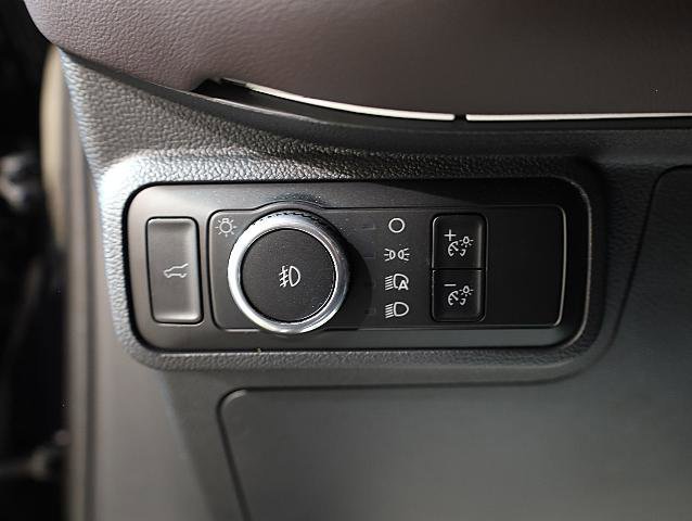 Certified 2025 Ford Explorer Platinum AWD/4WD image 23