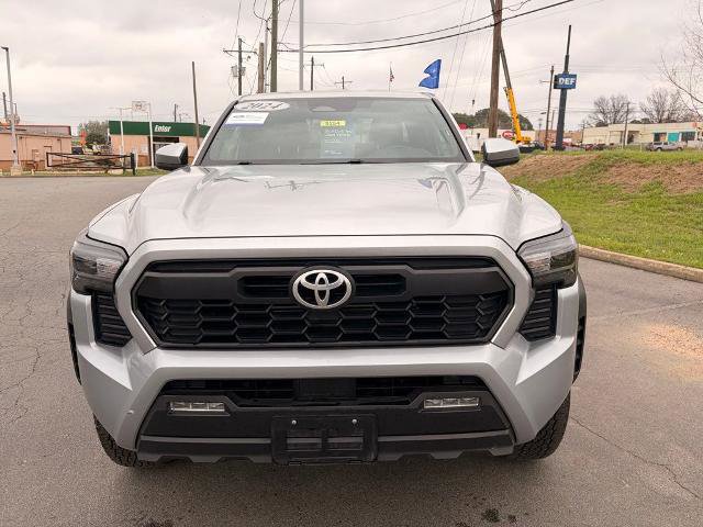 Used 2024 Toyota Tacoma TRD Off-Road AWD/4WD image 8