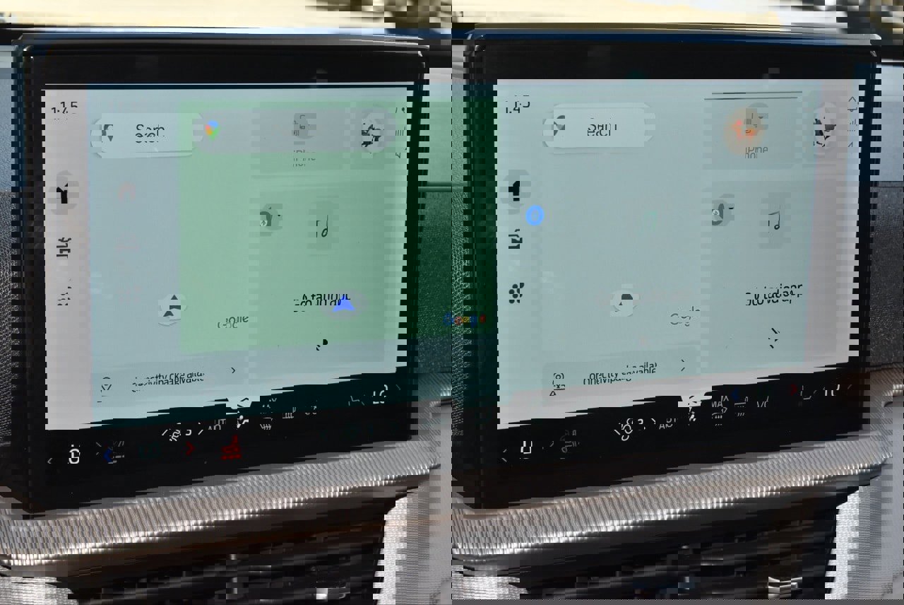 Certified 2025 Ford Explorer Active w/ Active Comfort Package image 29