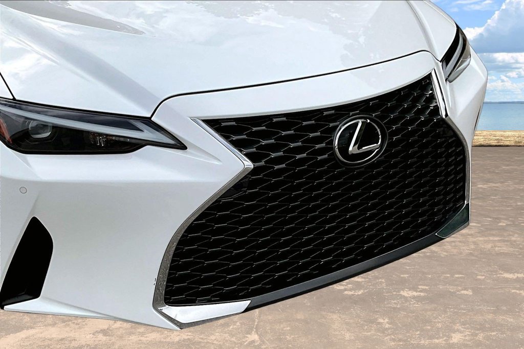 Used 2023 Lexus IS 300 w/ Comfort Package RWD image 35