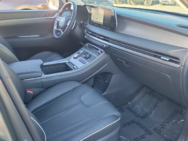 Used 2023 Hyundai Palisade SEL w/ Cargo Package FWD image 16