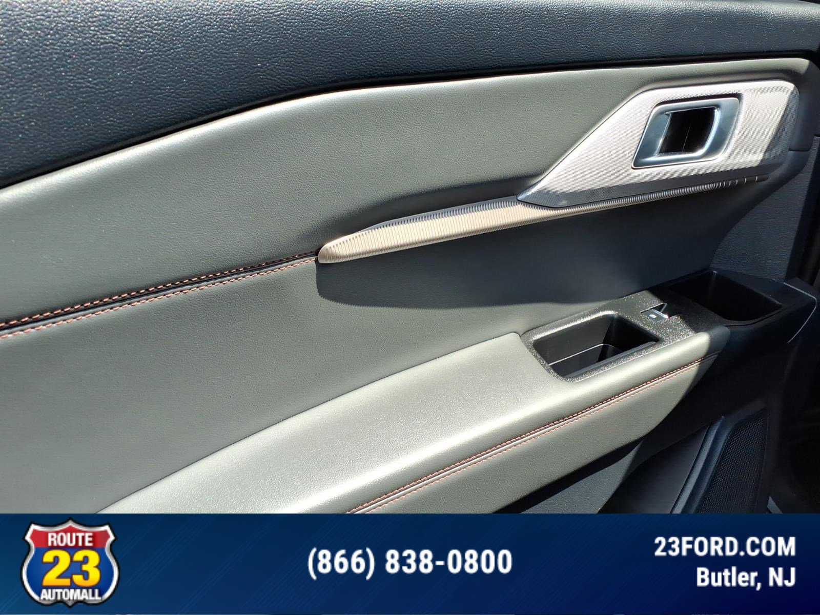 Certified 2025 Ford Explorer Active w/ Active Comfort Package AWD/4WD image 23