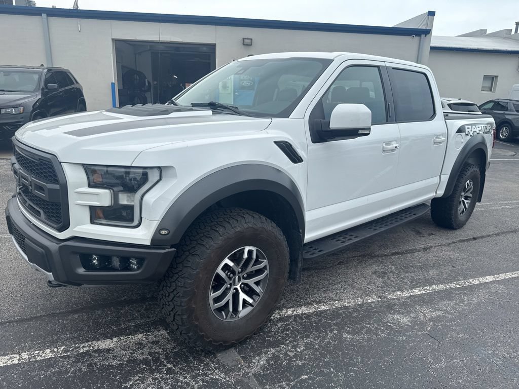 Certified 2018 Ford F150 Raptor w/ Equipment Group 802A Luxury AWD/4WD image 7
