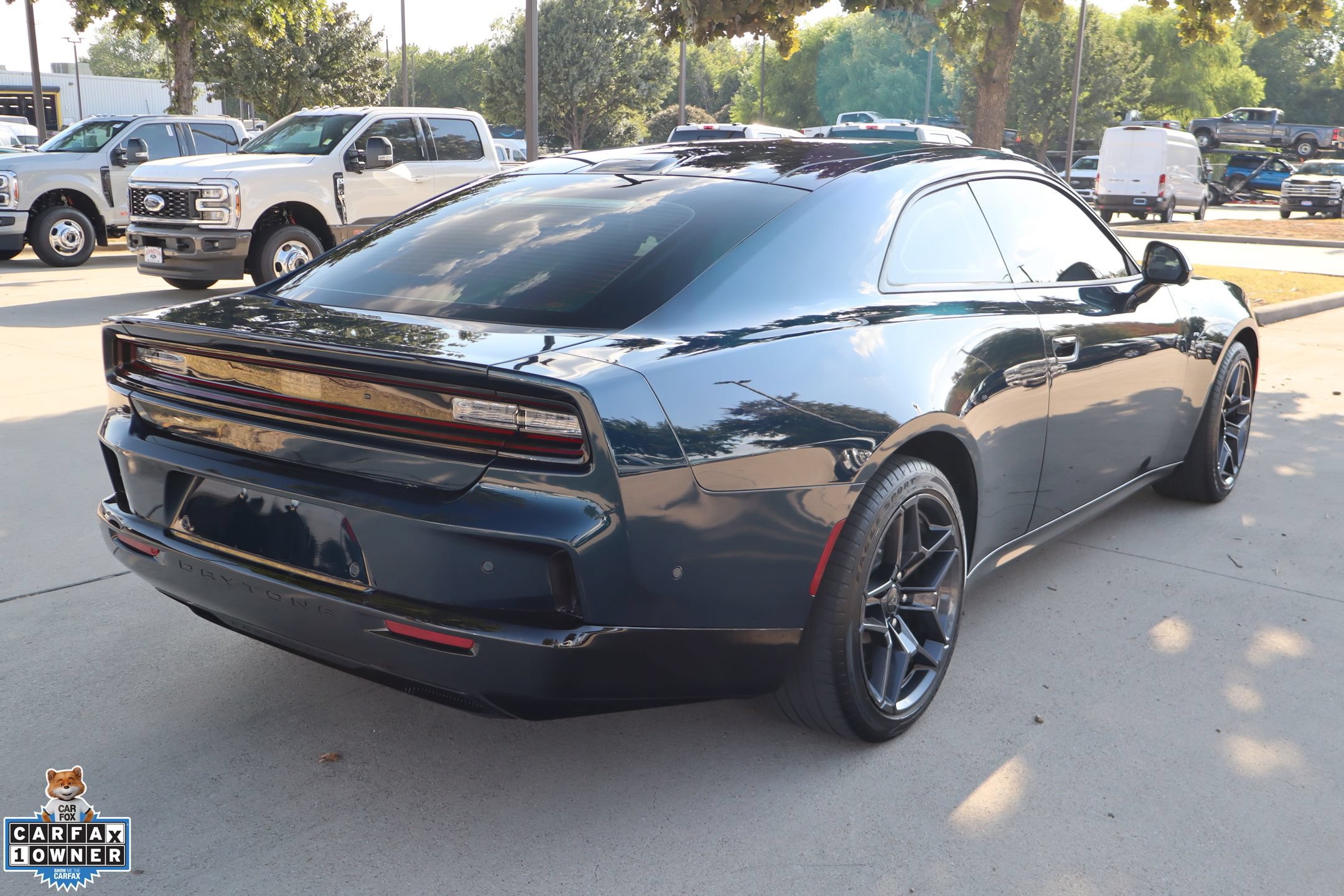 Used 2024 Dodge Charger Daytona R/T w/ Plus Group AWD/4WD image 3