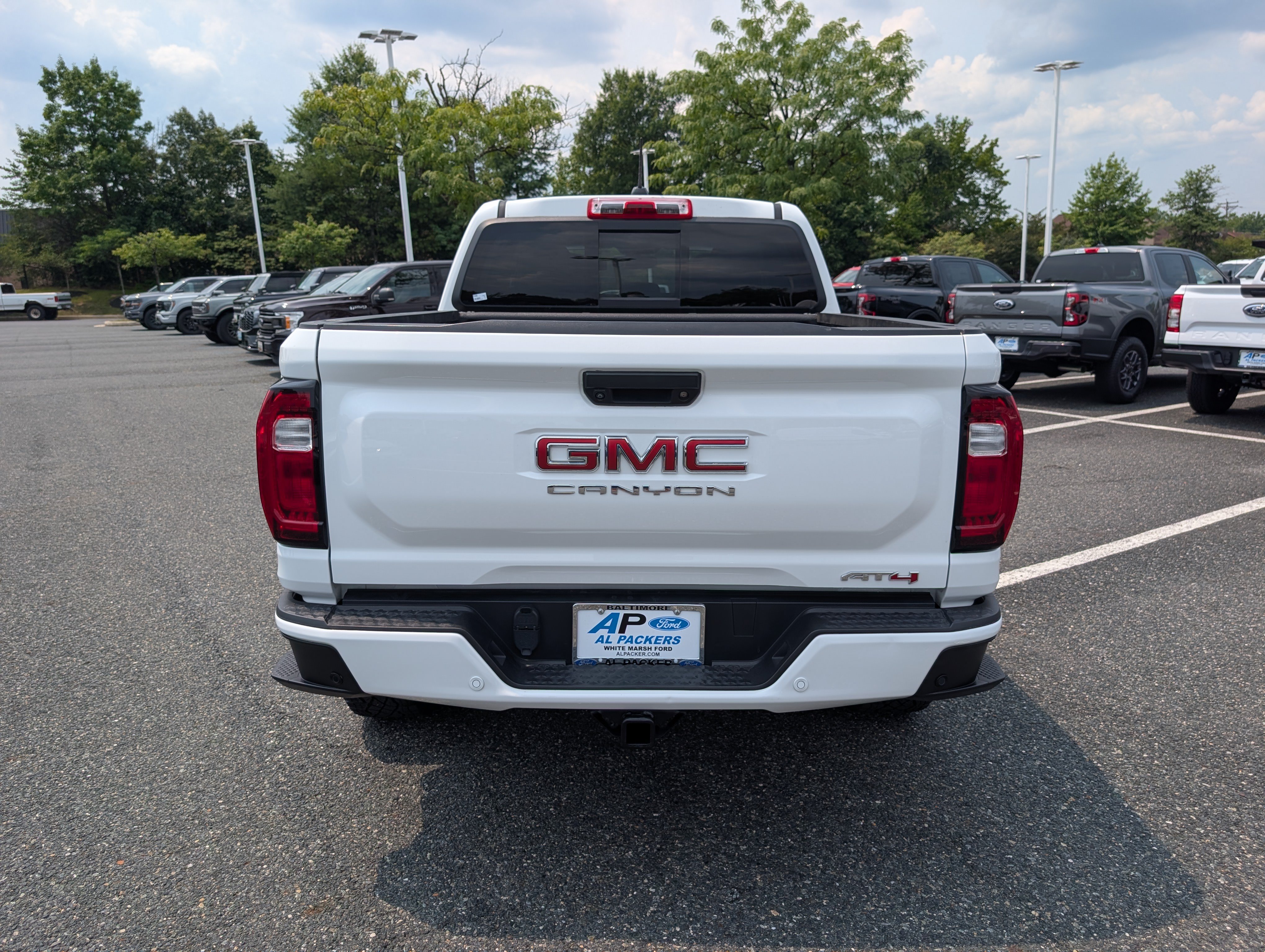 Used 2023 GMC Canyon AT4 w/ AT4 Premium Package AWD/4WD image 4