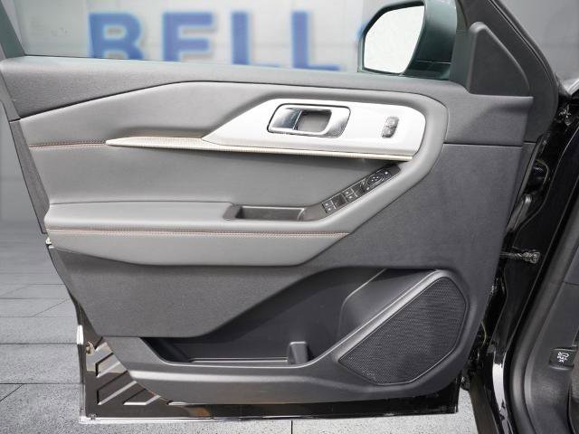 Certified 2025 Ford Explorer Active w/ Active Comfort Package AWD/4WD image 21