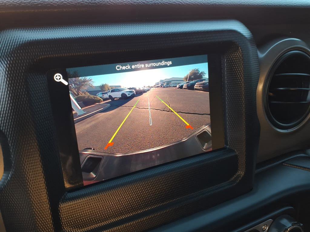 Used 2022 Jeep Gladiator Willys image 22