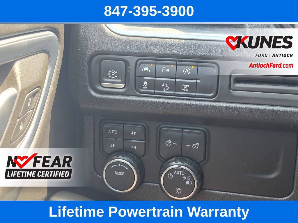 Used 2023 Chevrolet Tahoe Z71 w/ Luxury Package AWD/4WD image 35