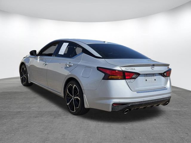 Used 2023 Nissan Altima 2.5 SR w/ SR Premium Package image 2