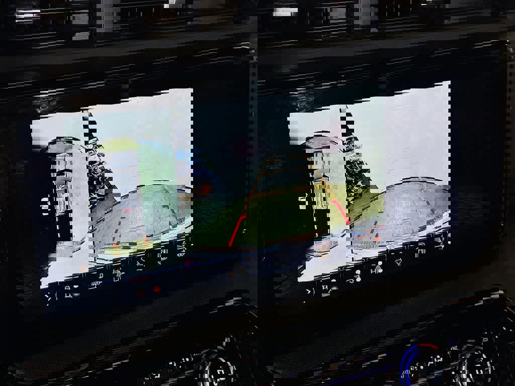 Used 2025 GMC Sierra 1500 AT4 w/ Technology Package image 29