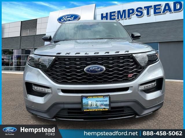 Certified 2023 Ford Explorer ST w/ Equipment Group 401A AWD/4WD image 2