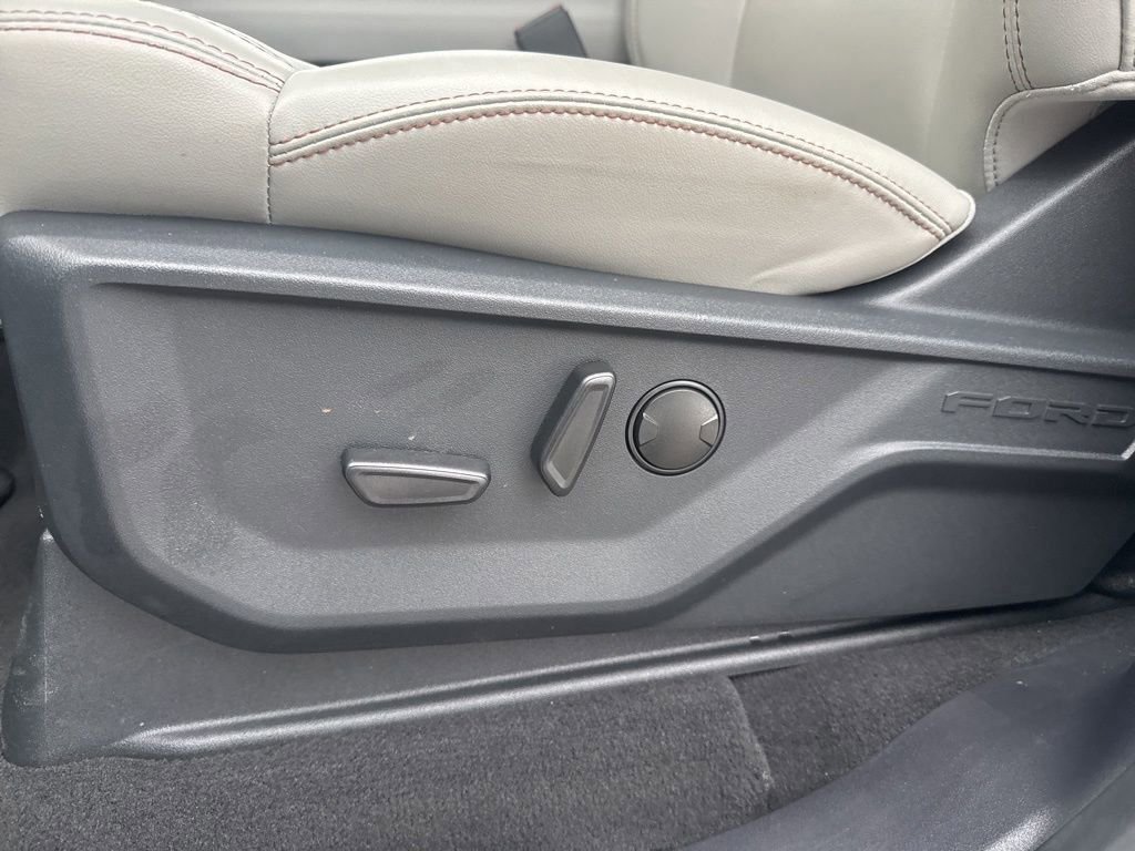 Certified 2025 Ford Expedition Active image 11