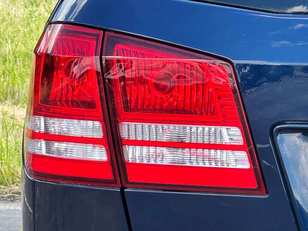 Used 2019 Dodge Journey SE FWD image 11