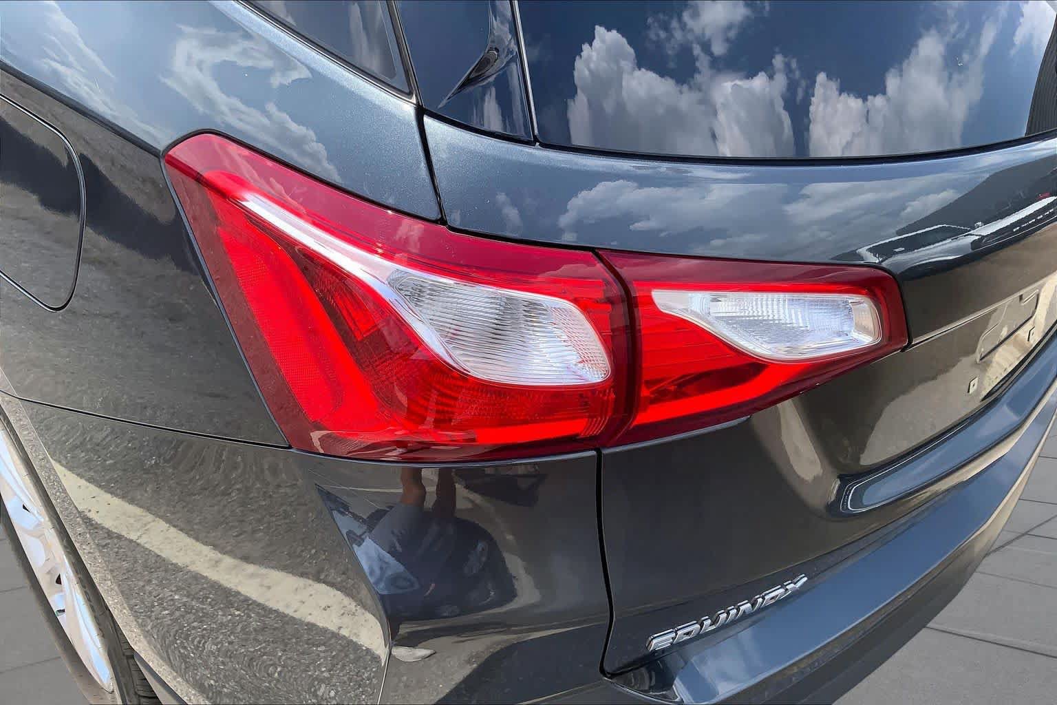 Used 2020 Chevrolet Equinox LS w/ LS Convenience Package FWD image 28