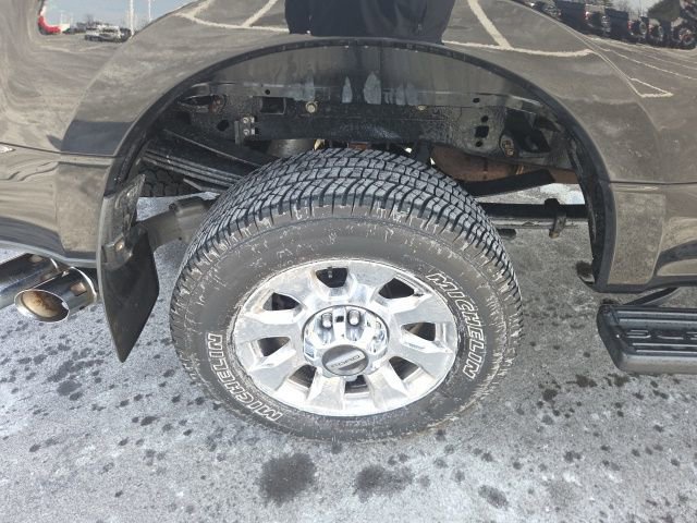 Certified 2019 Ford F350 Lariat w/ Lariat Ultimate Package image 14