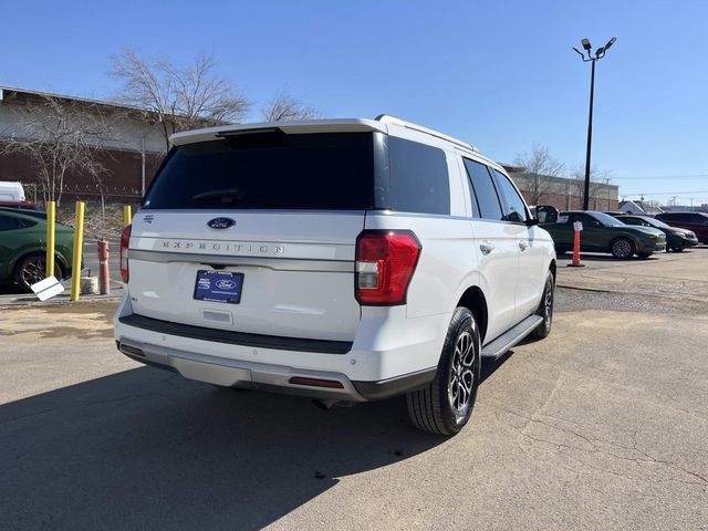 Certified 2023 Ford Expedition XLT image 3