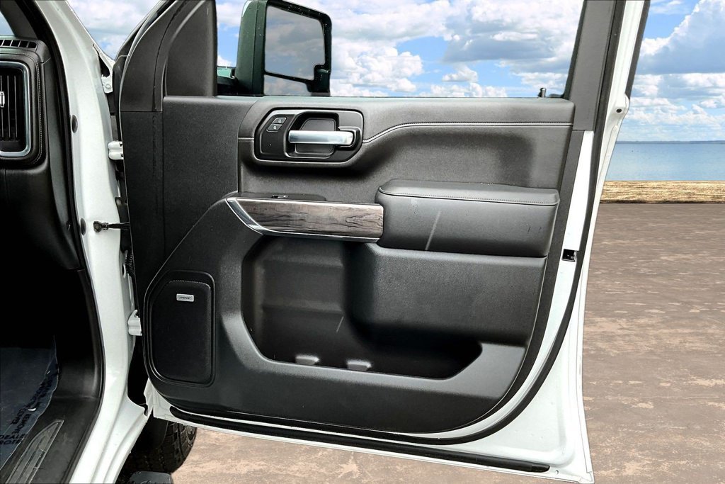 Used 2020 Chevrolet Silverado 2500 LTZ w/ LTZ Convenience Package AWD/4WD image 30