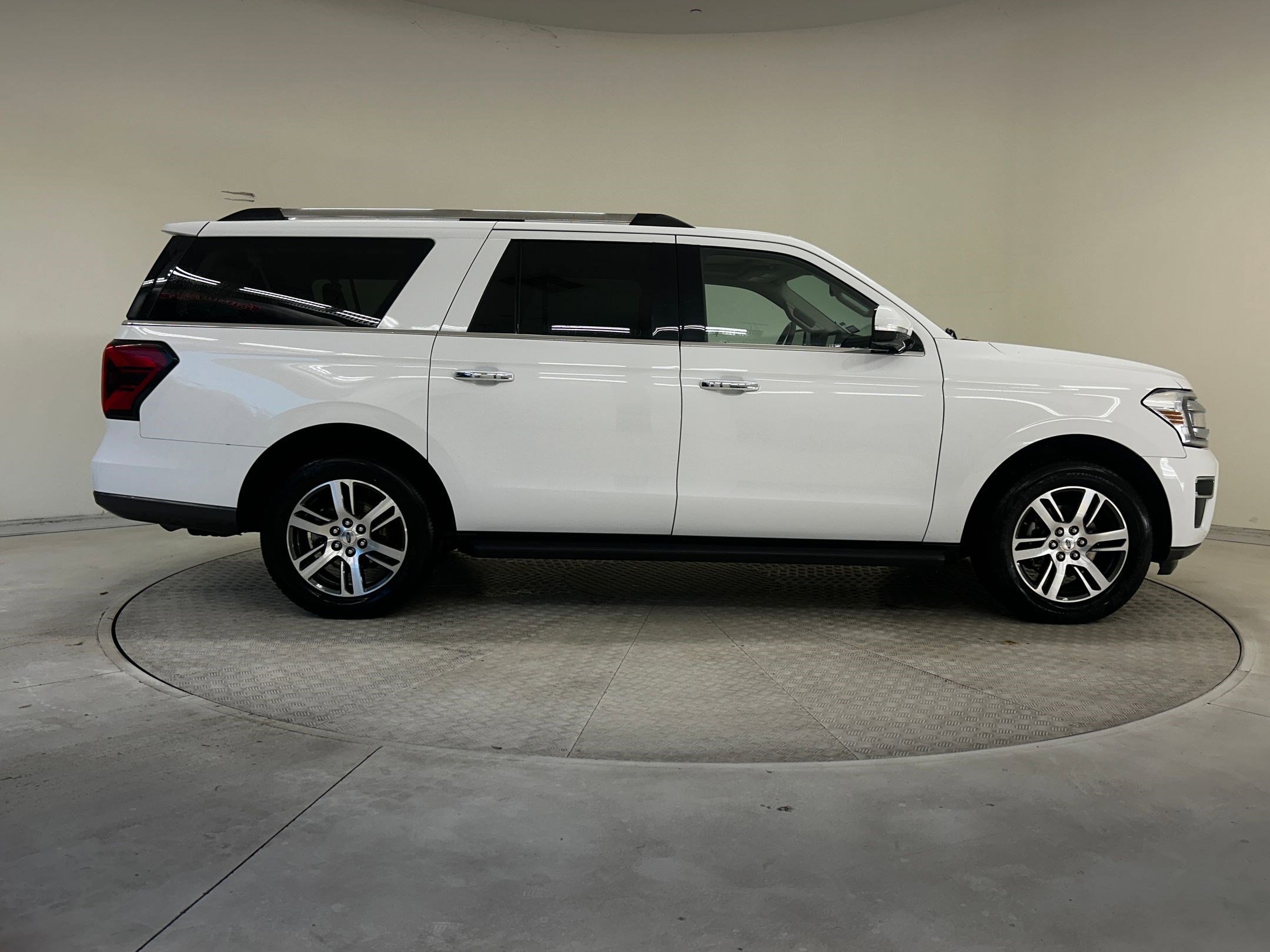 Certified 2024 Ford Expedition Max Limited image 7