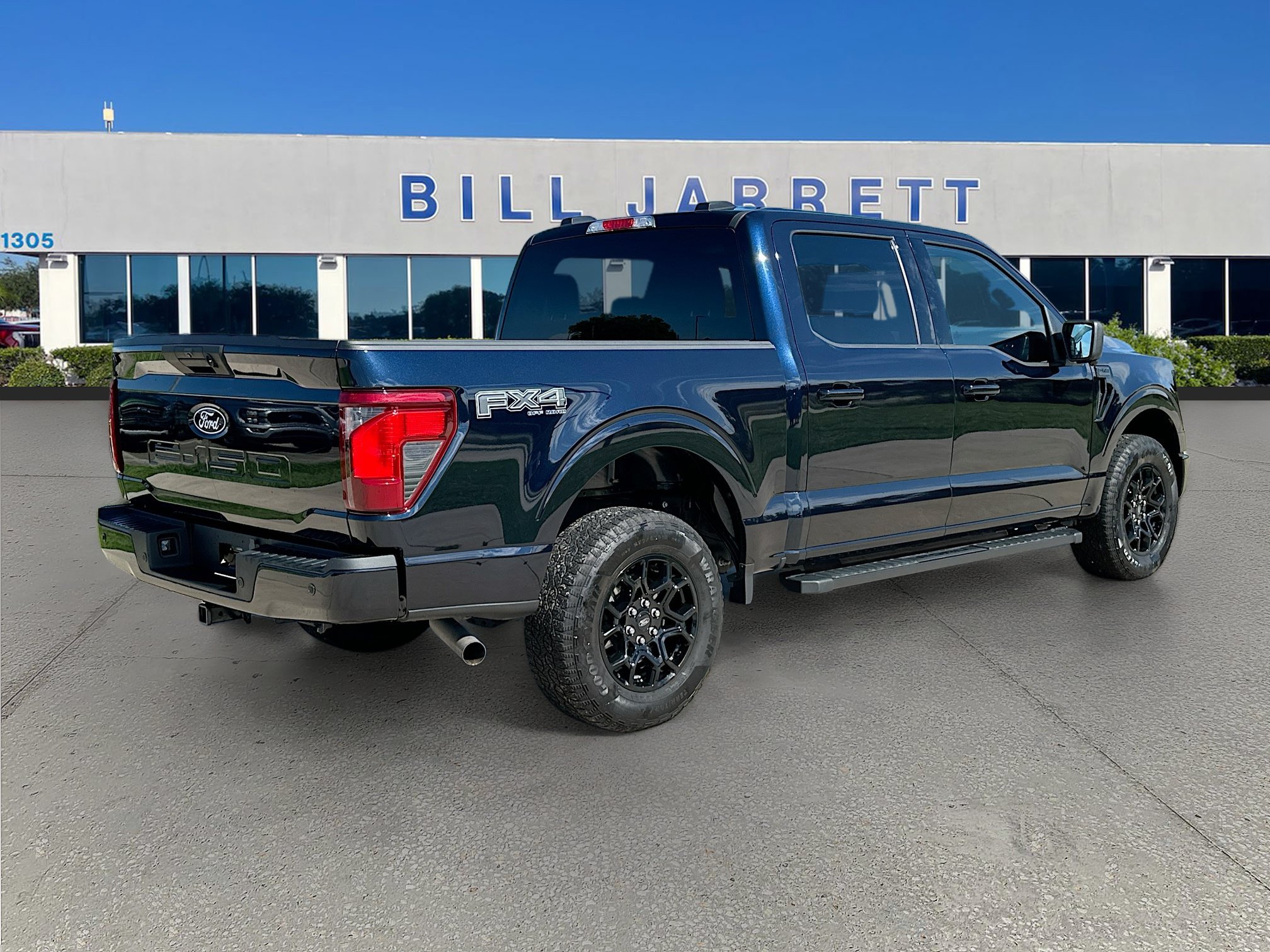 Certified 2024 Ford F150 XLT w/ FX4 Off-Road Package AWD/4WD image 7