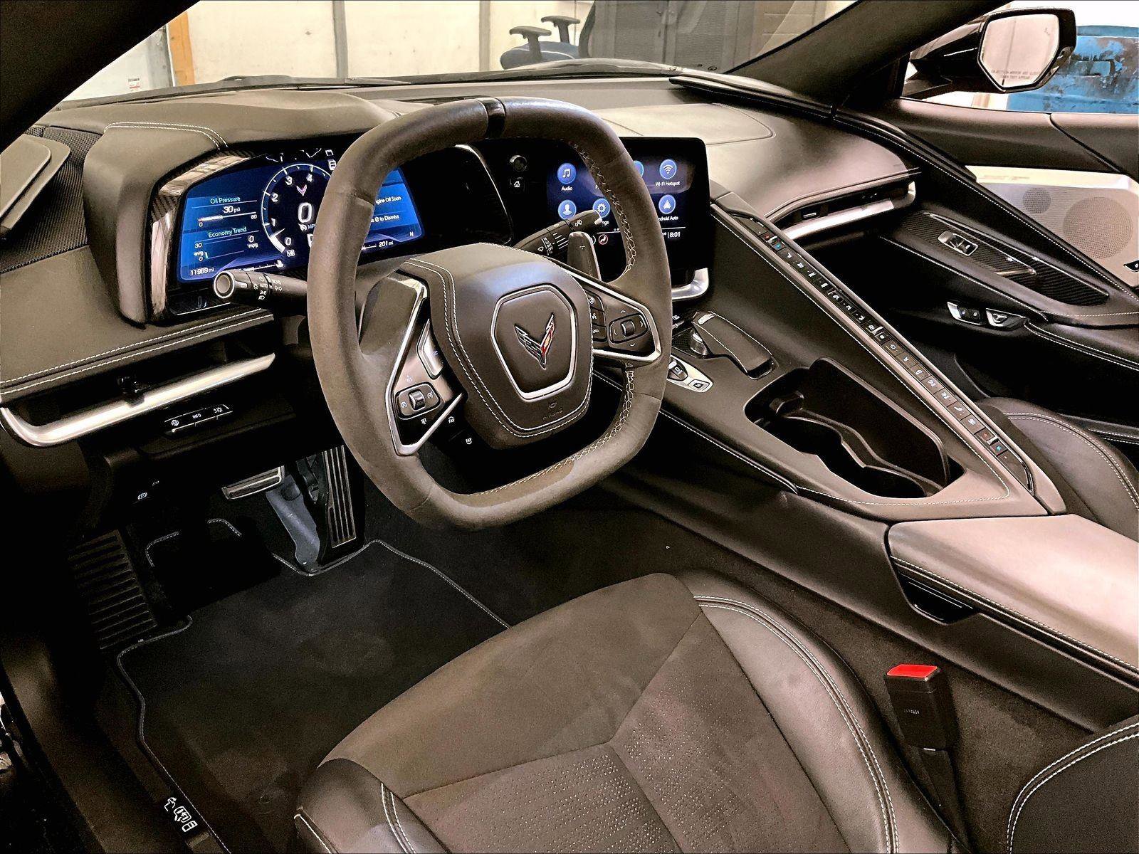 Used 2022 Chevrolet Corvette Stingray Premium Conv w/ Z51 Performance Package RWD image 12