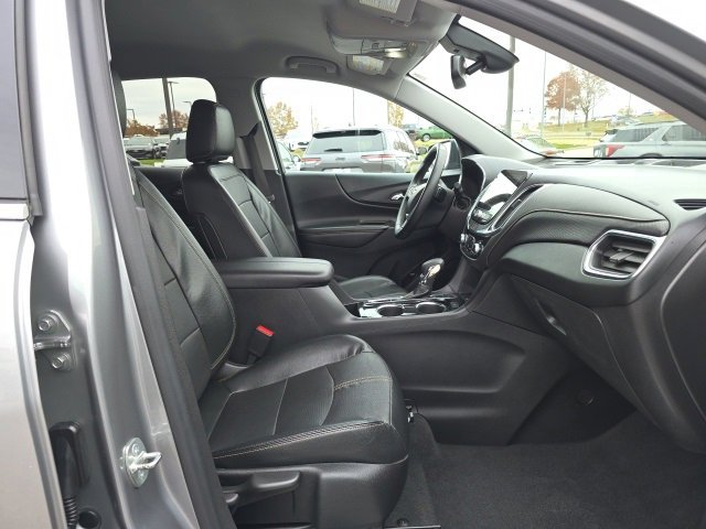 Used 2023 Chevrolet Equinox Premier image 18